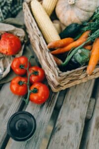 Foto von Nataliya Vaitkevich: https://www.pexels.com/de-de/foto/ernte-vegan-tomate-zutat-5425894/
